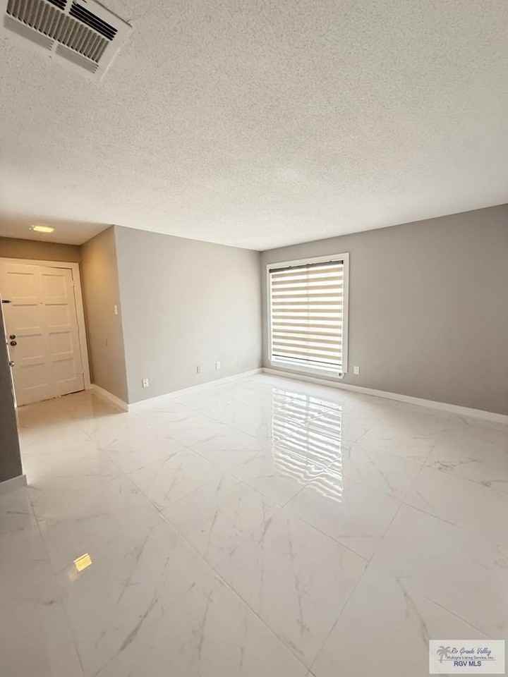 3005 Old Alice Rd Apt 500 - Photo 4 of 18