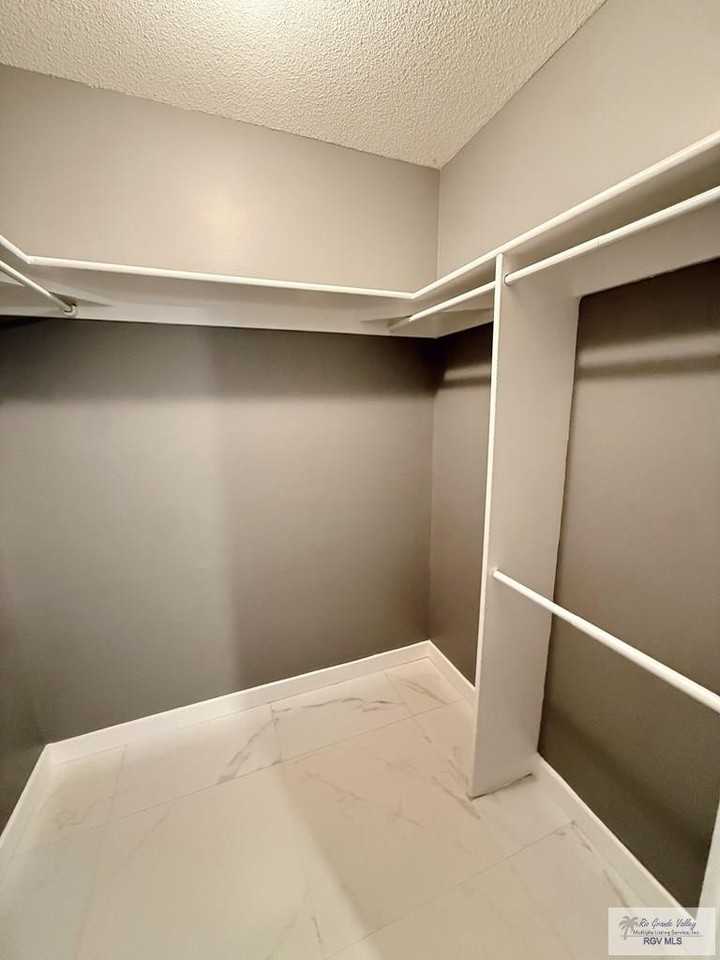 3005 Old Alice Rd Apt 500 - Photo 6 of 18