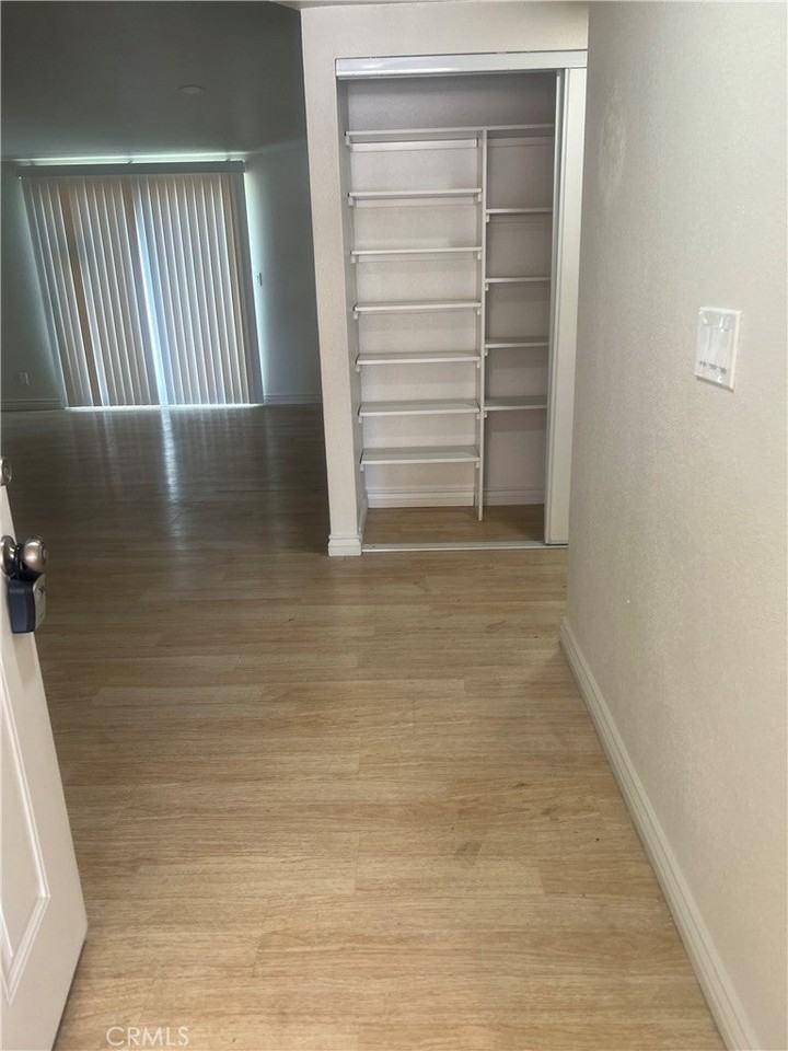 44283 Raysack Ave - Photo 3 of 8