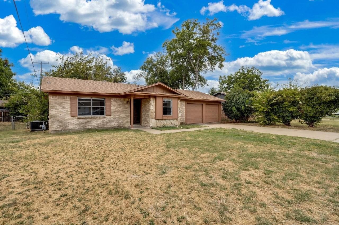 5728 Emerson Dr - Photo 3 of 22
