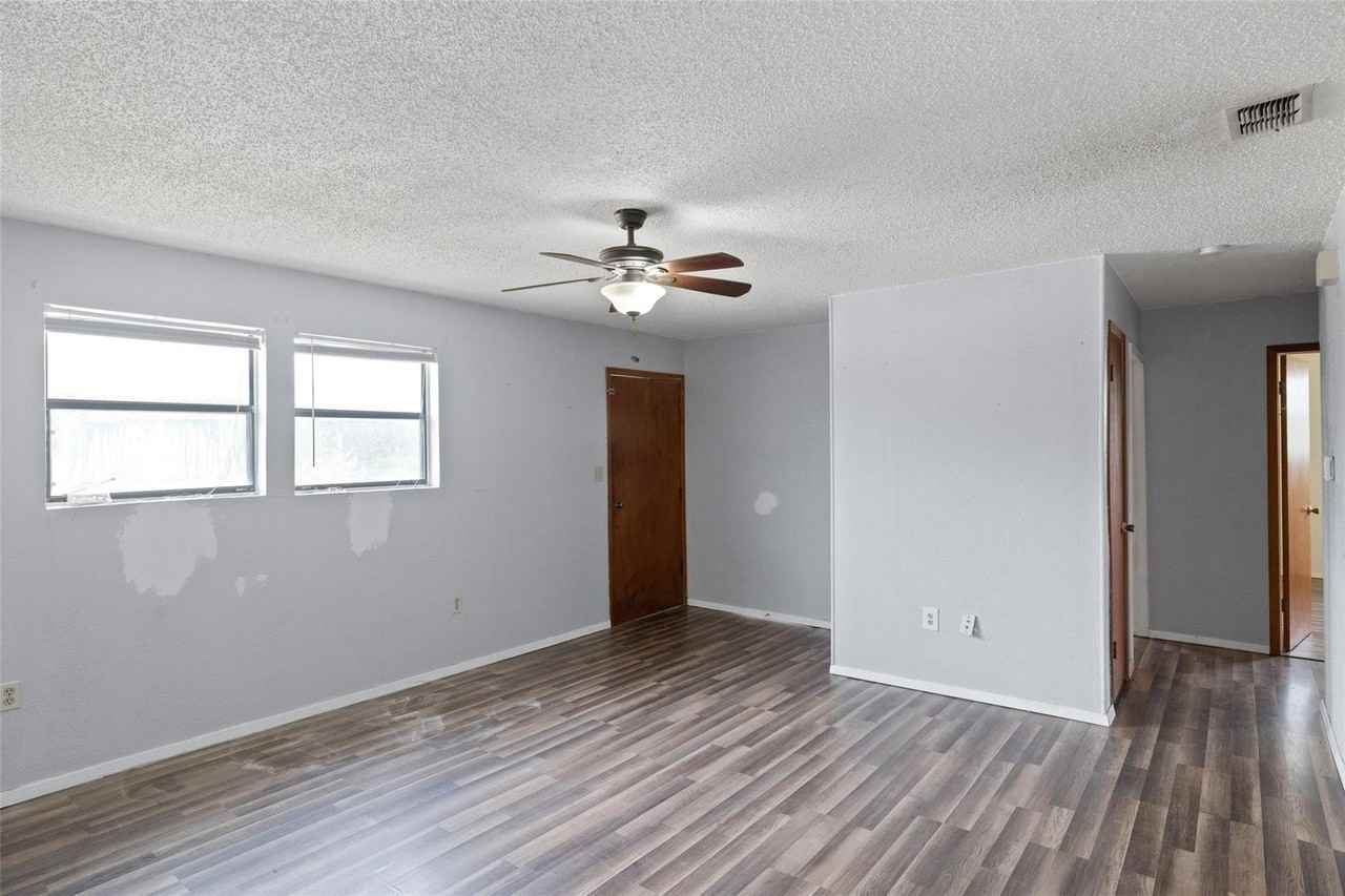 5019 Friendship Rd - Photo 5 of 14