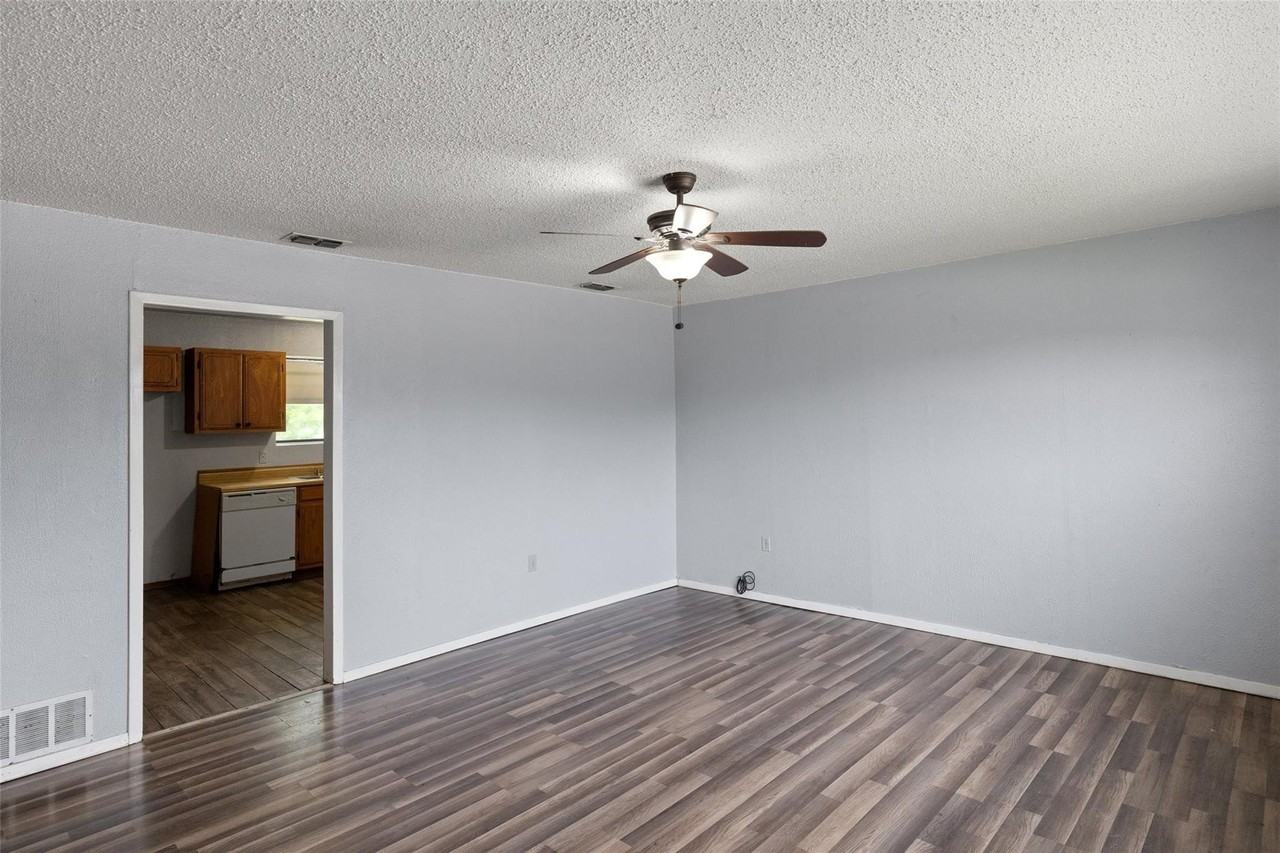 5019 Friendship Rd - Photo 6 of 14