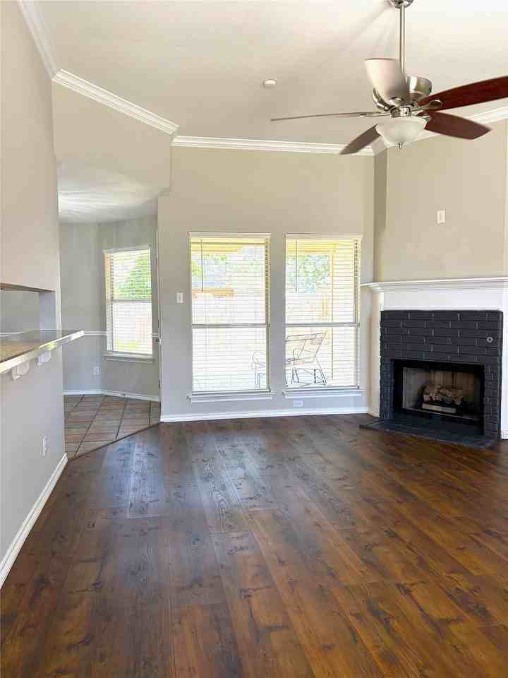 1310 Mcanear Ct - Photo 4 of 21