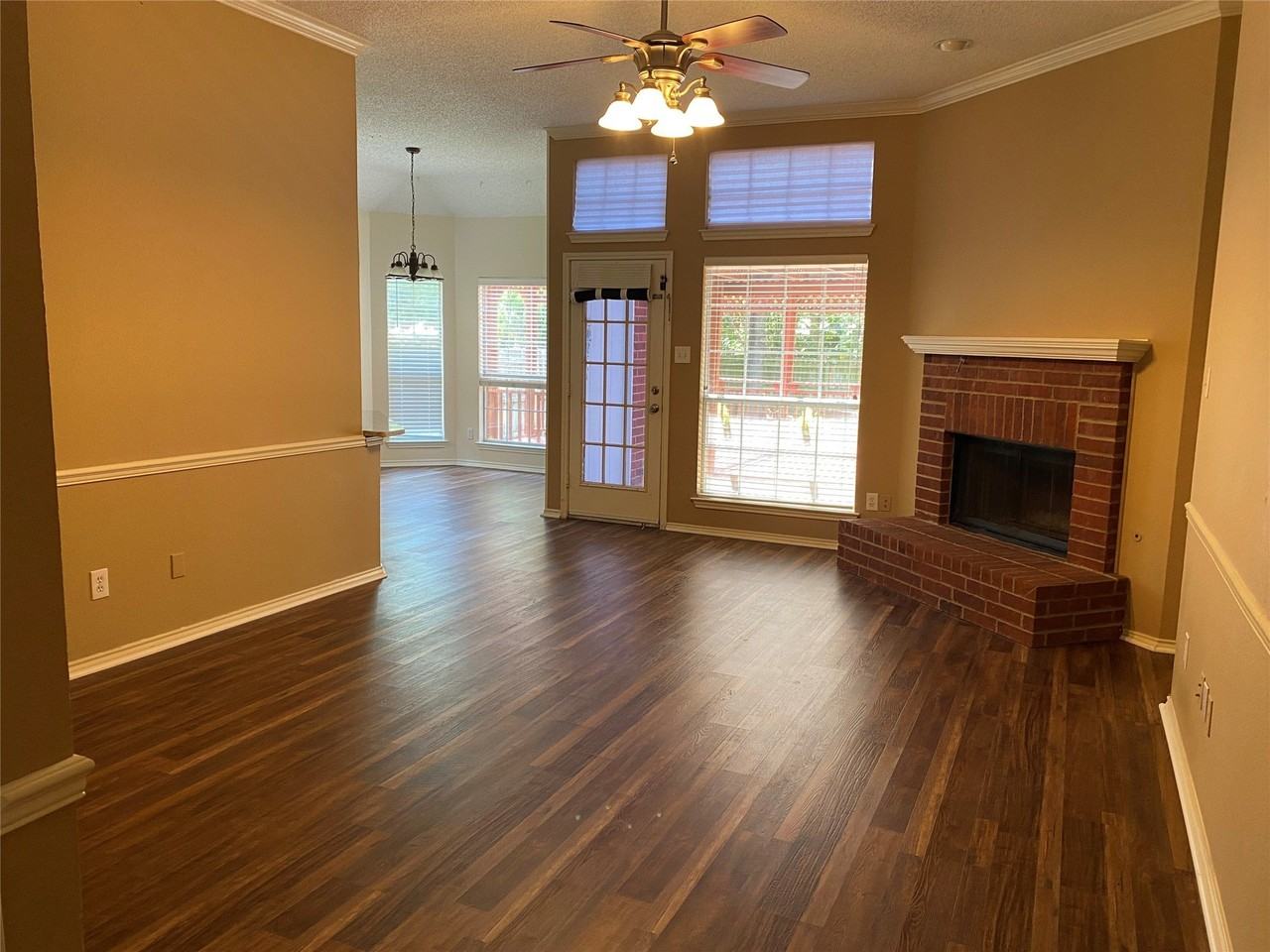 2212 Heatherton Pl - Photo 3 of 36
