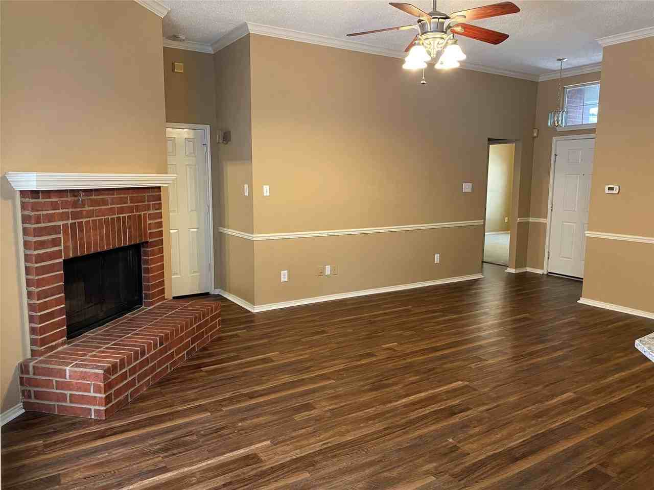 2212 Heatherton Pl - Photo 4 of 36