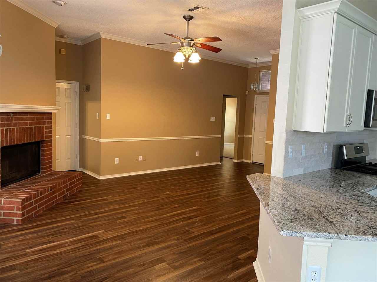 2212 Heatherton Pl - Photo 5 of 36