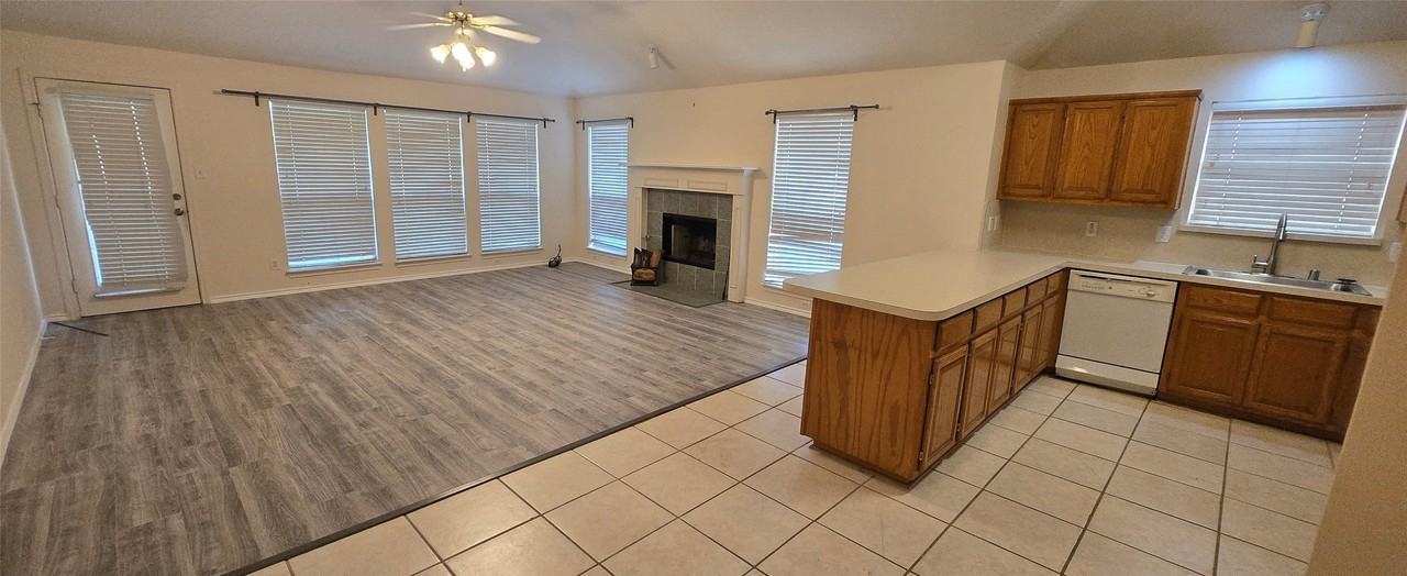 2205 Chapman Dr - Photo 4 of 21