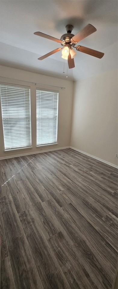 2205 Chapman Dr - Photo 5 of 21