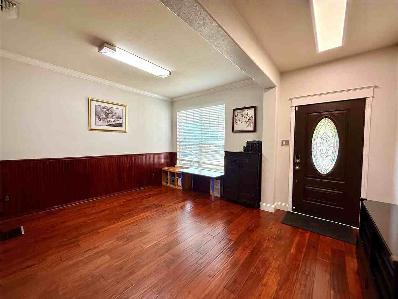 7704 Val Verde Dr - Photo 3 of 24