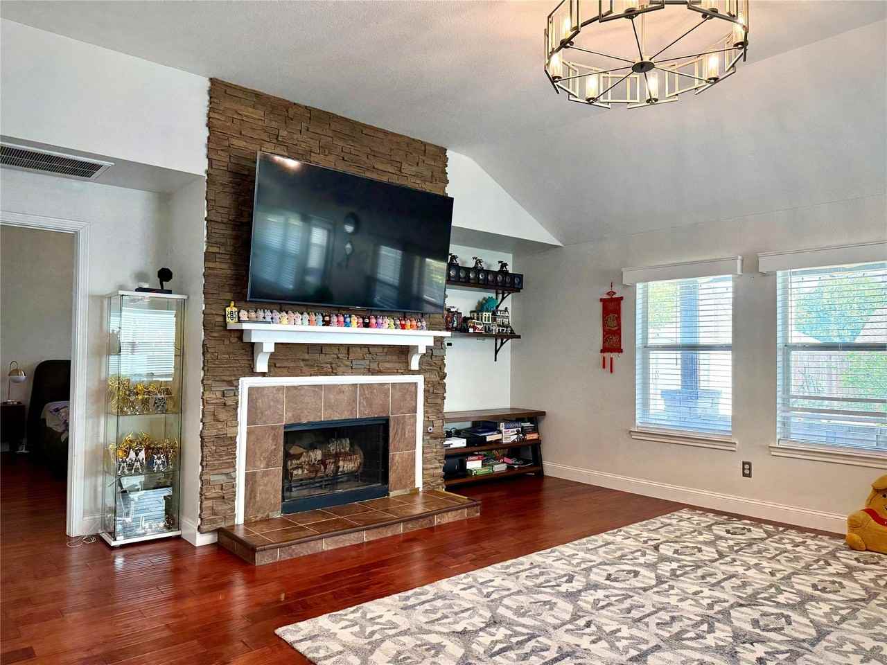 7704 Val Verde Dr - Photo 5 of 24