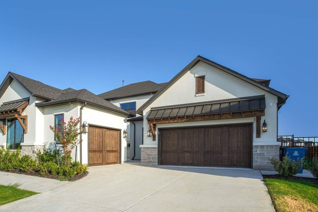 2328 Long Ship Ln - Photo 2 of 40