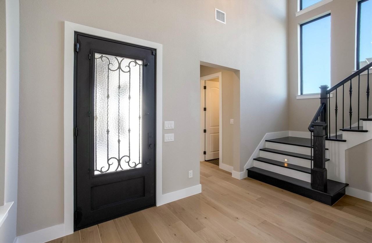 2328 Long Ship Ln - Photo 4 of 40