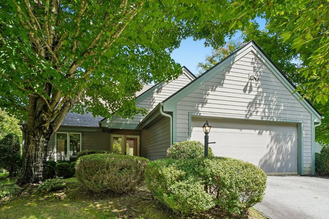 104 Highview Ln
