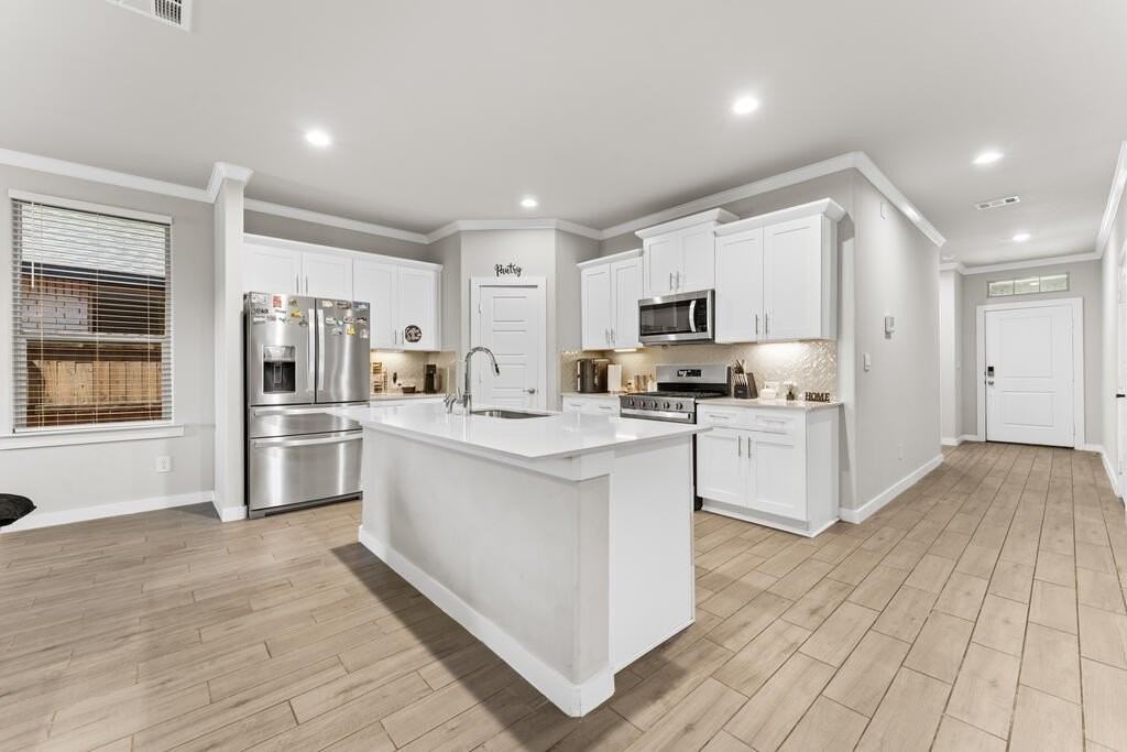 2129 Trailhead Dr - Photo 5 of 27