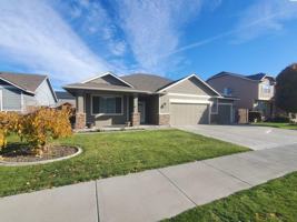 featured image of 3001 S Dawes St