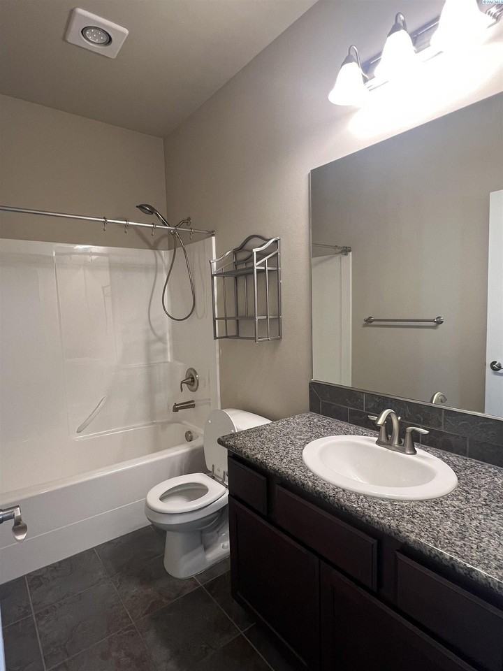 3001 S Dawes St - Photo 6 of 30