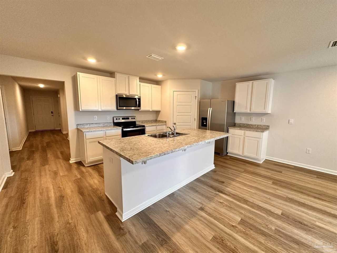 6081 Secretariat Way - Photo 3 of 21