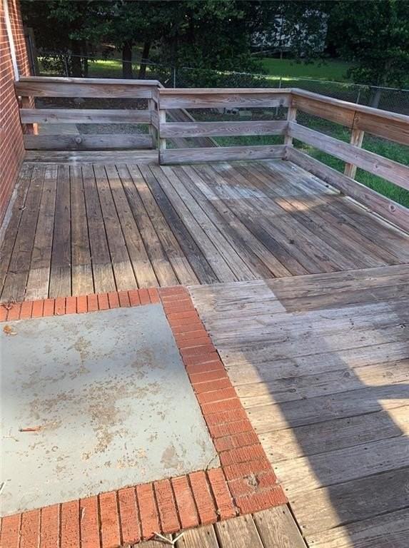 2504 10th Ave - Photo 3 of 3