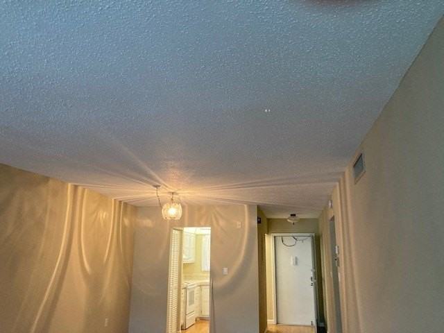 1100 Ponce De Leon Cir #N301 - Photo 4 of 16