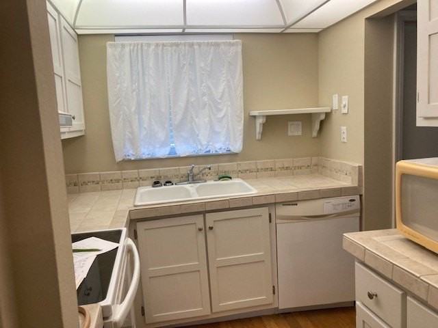 1100 Ponce De Leon Cir #N301 - Photo 5 of 16
