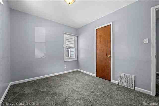24708 Stanford St - Photo 7 of 24