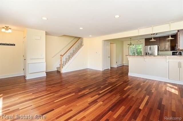 1147 Tienken Ct - Photo 3 of 26