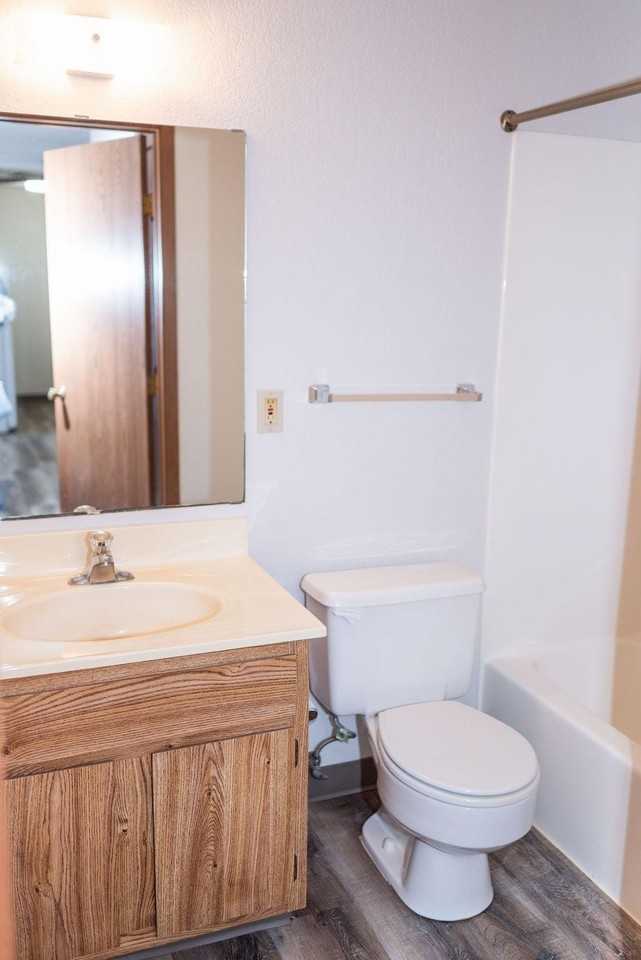 321 W Bert St #35 - Photo 3 of 6