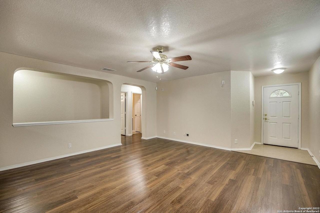 11143 Baffin Oaks - Photo 4 of 21