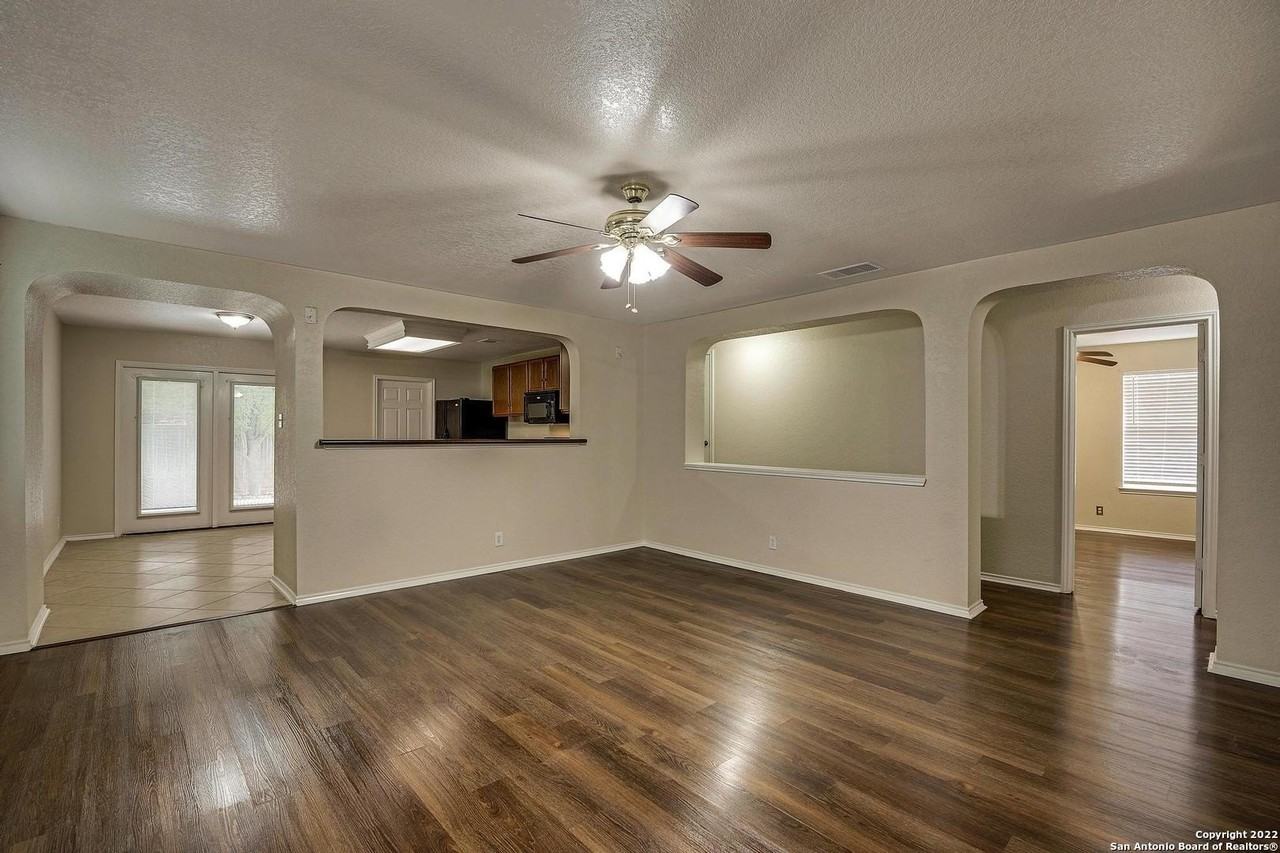 11143 Baffin Oaks - Photo 5 of 21
