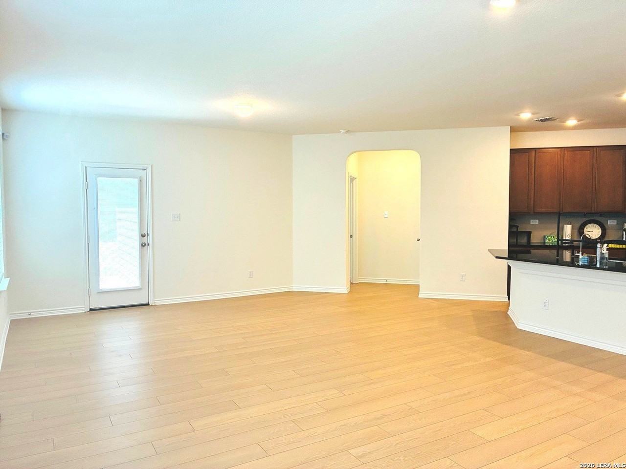 9507 Hinterlands Dr - Photo 3 of 19