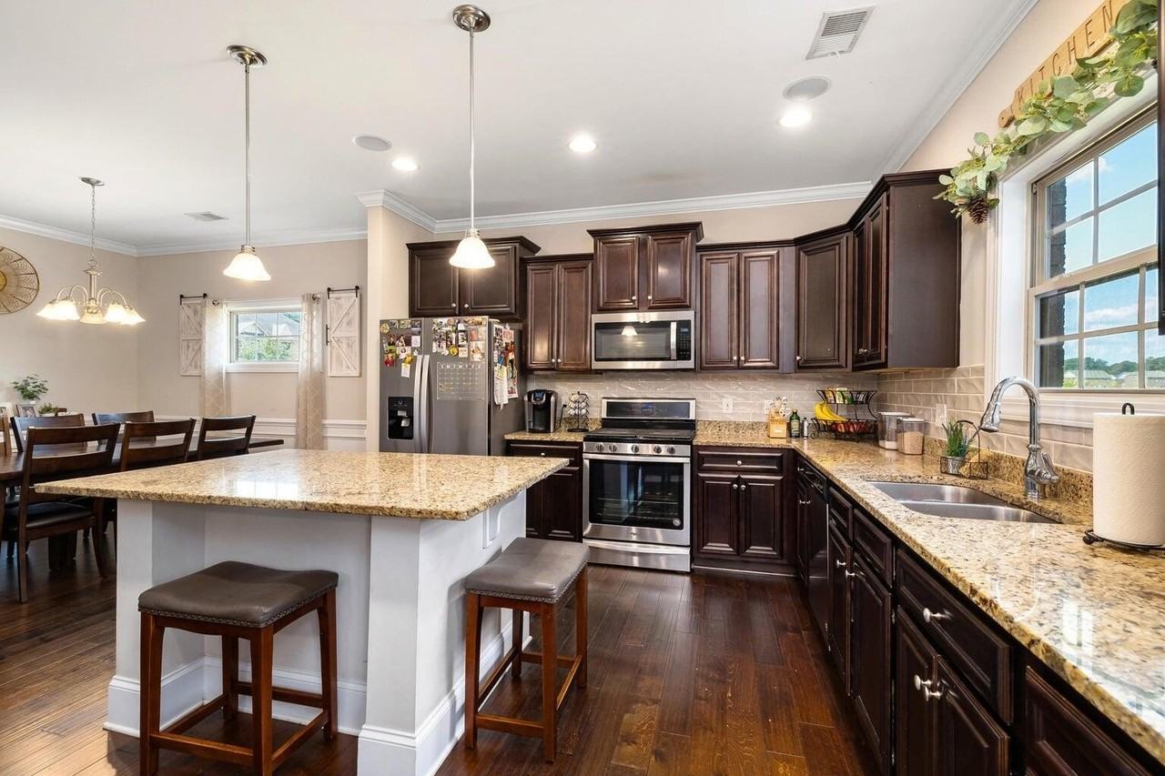 575 Curlew Cir - Photo 5 of 43