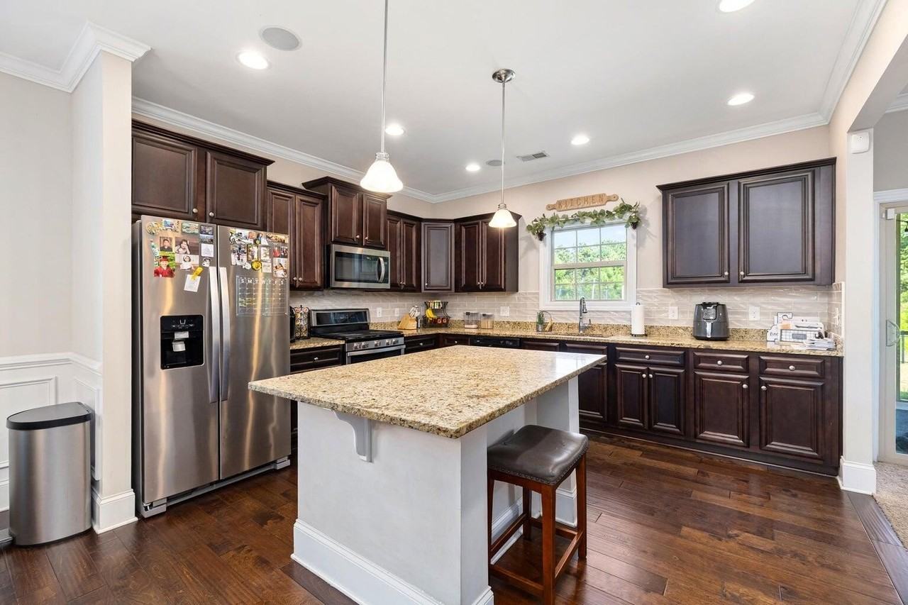 575 Curlew Cir - Photo 6 of 43