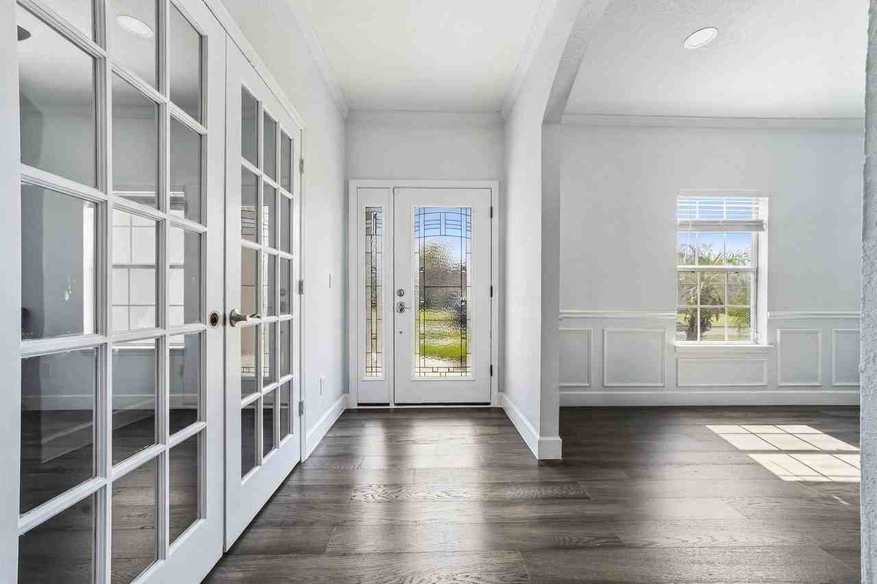 2604 Torino Way - Photo 4 of 40