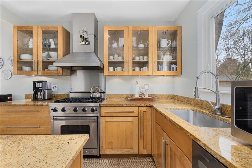 5 Conrad Ct - Photo 6 of 29