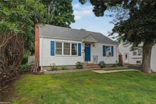 1349 W Shore Rd - Photo 1 of 1