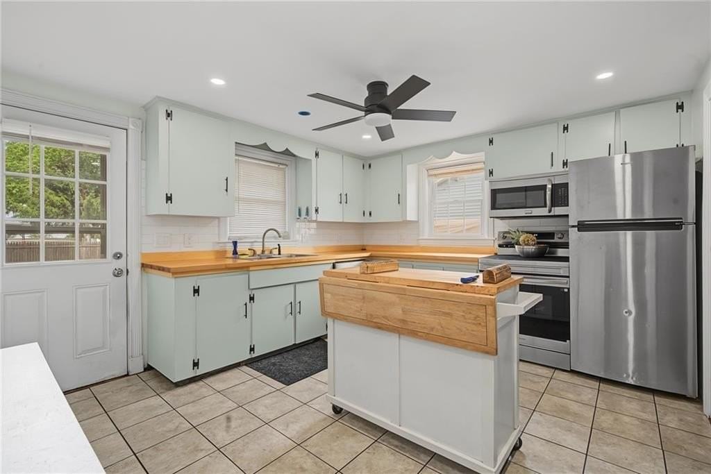1349 W Shore Rd - Photo 3 of 42