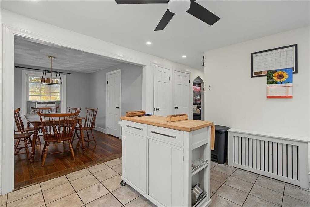 1349 W Shore Rd - Photo 5 of 42