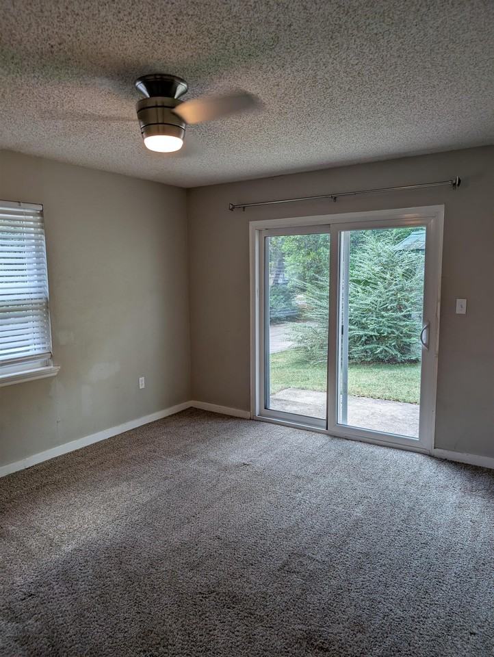 455 Cactus St - Photo 6 of 14