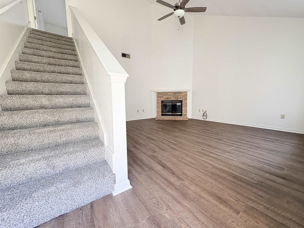 3887 Gaffney Loop - Photo 2 of 11