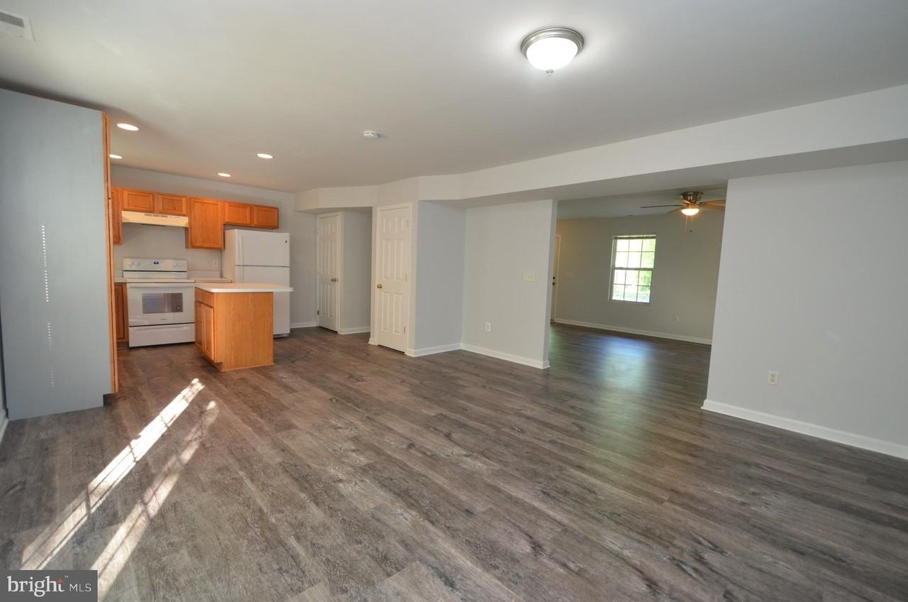 1161 Gwynne Ave - Photo 5 of 40