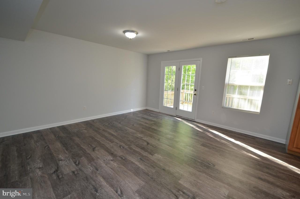 1161 Gwynne Ave - Photo 7 of 40