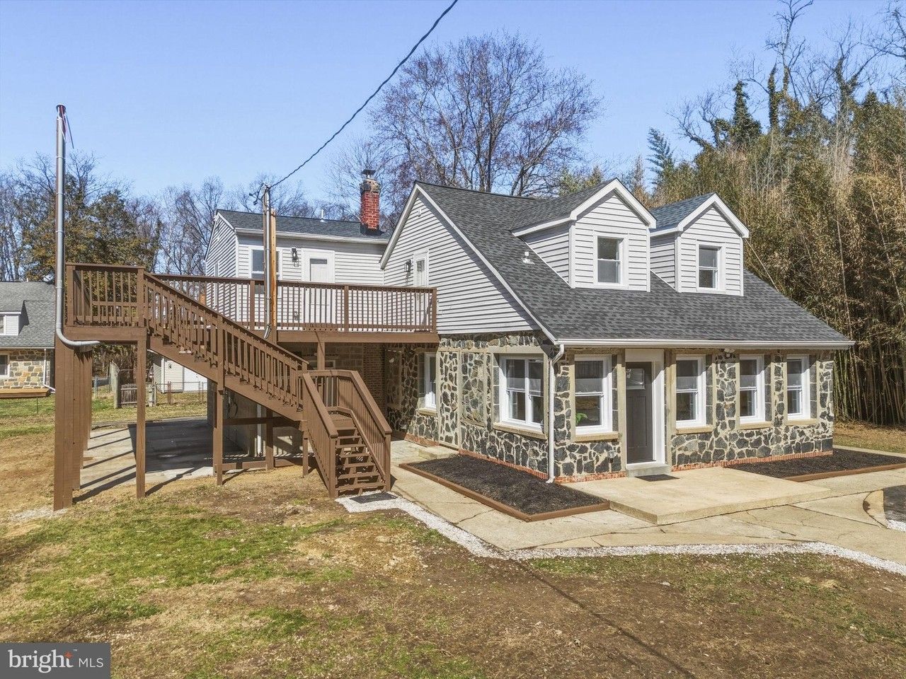 3236 George St - Photo 4 of 32