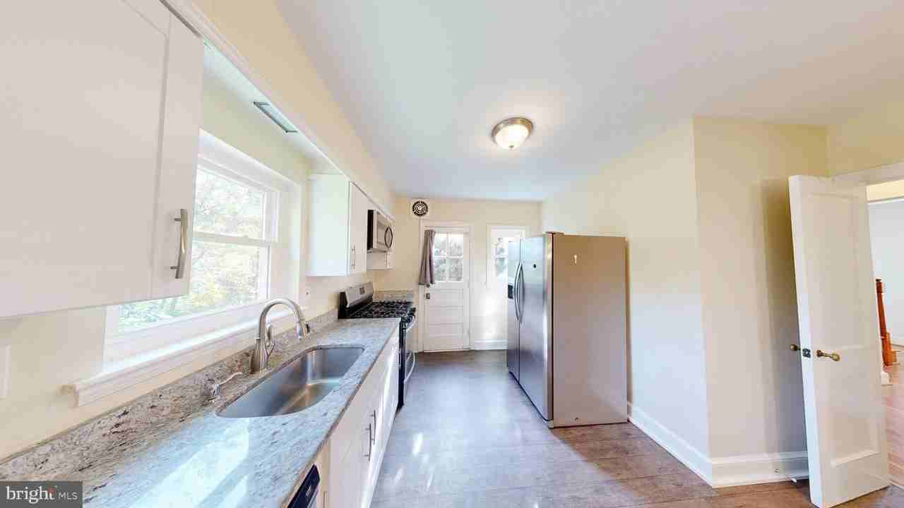 11 Indian Spring Dr - Photo 4 of 30
