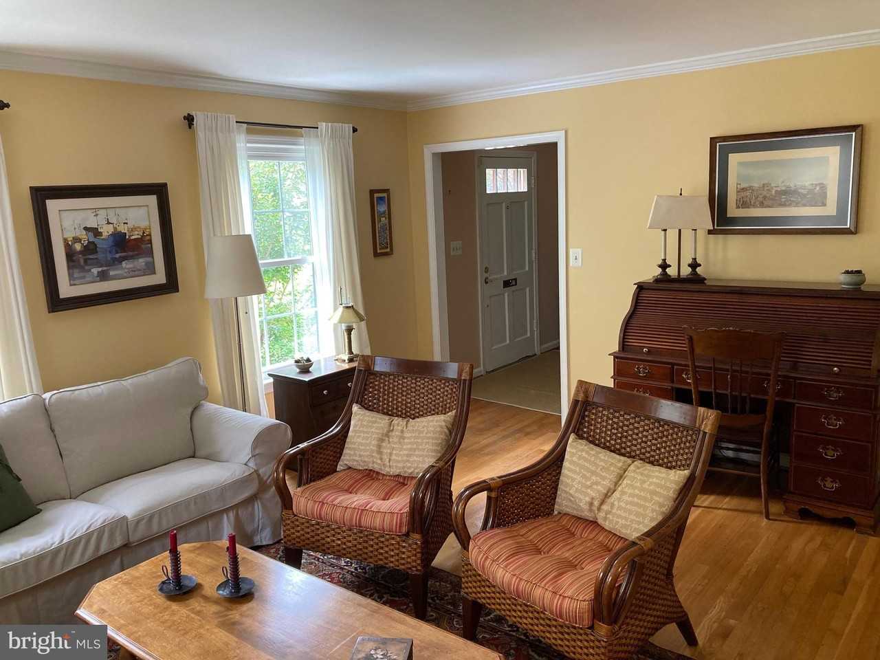 8207 Geneva Mason Rd - Photo 6 of 41