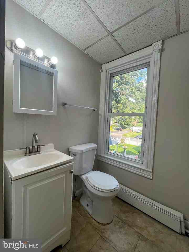 262 Lafayette Ave #2 - Photo 6 of 12