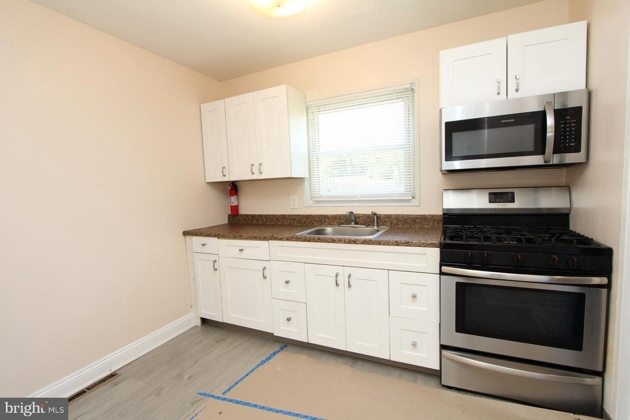 5623 Mitchell Rd - Photo 5 of 20