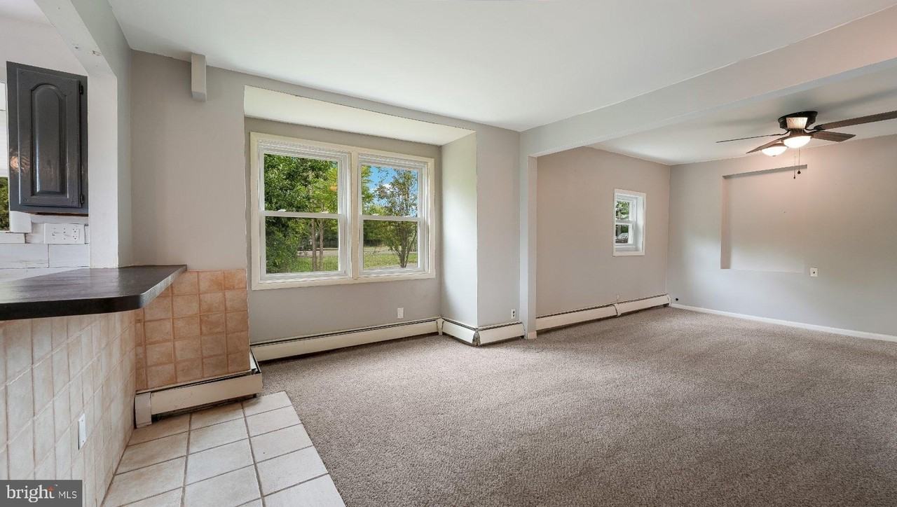 2346 Evergreen Ave - Photo 6 of 22