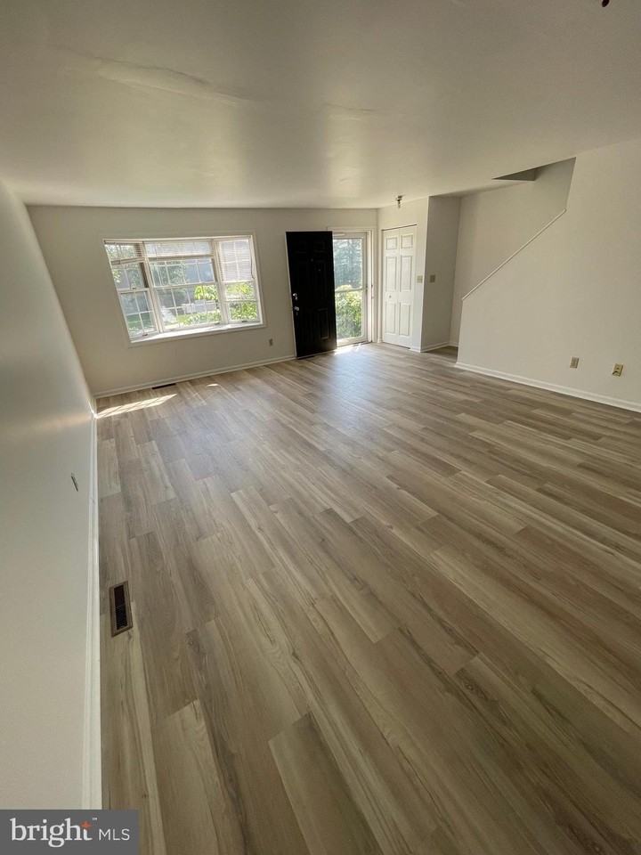 27 Partridge Cir - Photo 7 of 38