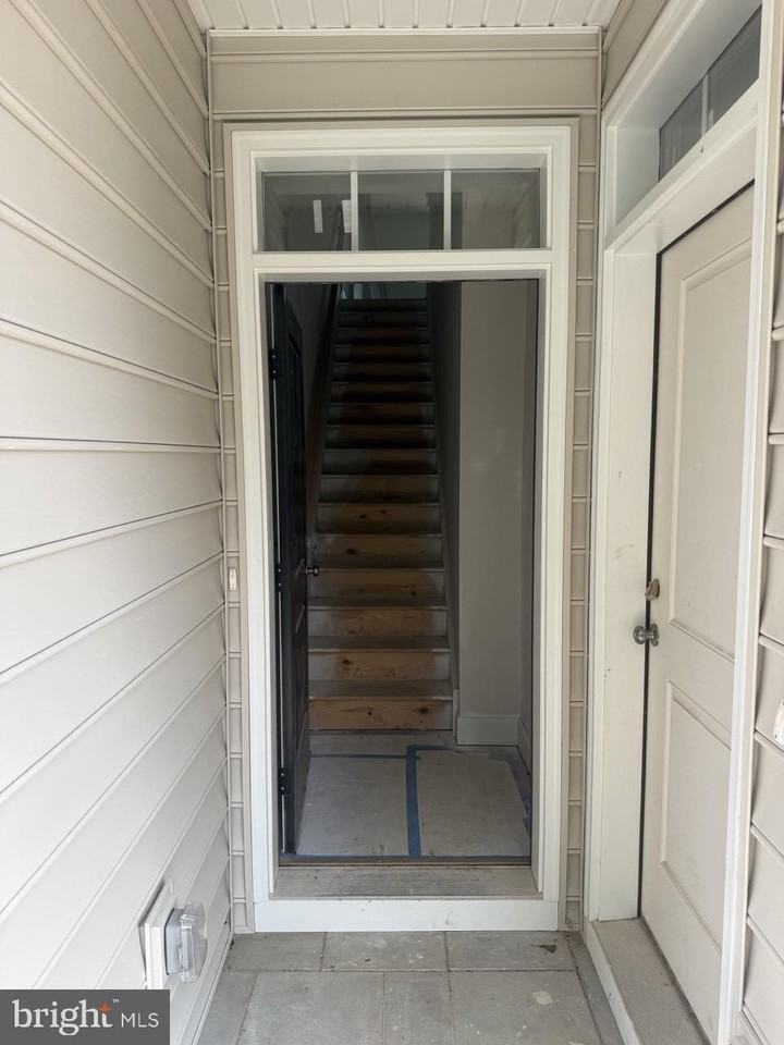 411 WHARTON Street - Photo 6 of 27