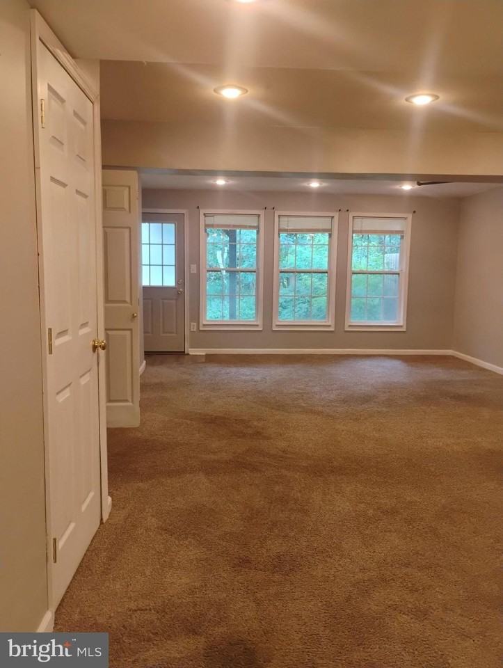 412 Green Hill Rd #24 - Photo 5 of 30